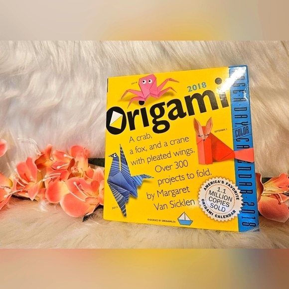 Pageaday Other - 365 Days of Origami (2018)